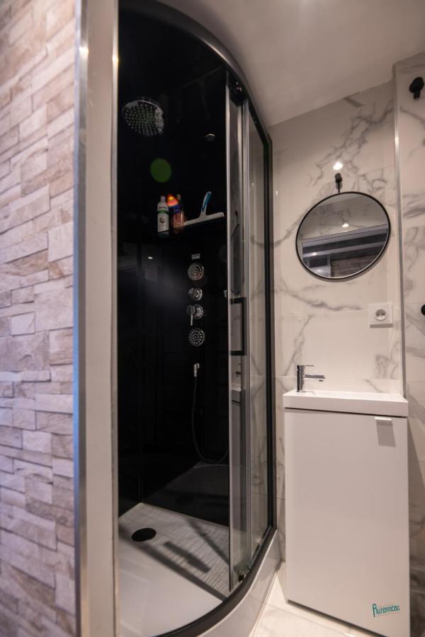 Naturel : Studio Calme Et Agreable Les Bordes Екстериор снимка